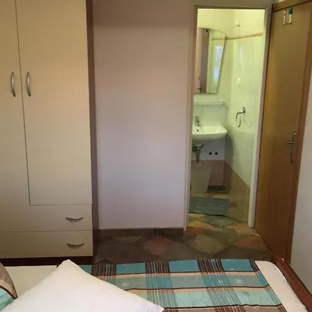 Pranic 2 By Interhome דירה *
